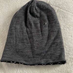 Smart wool- black and gray beanie